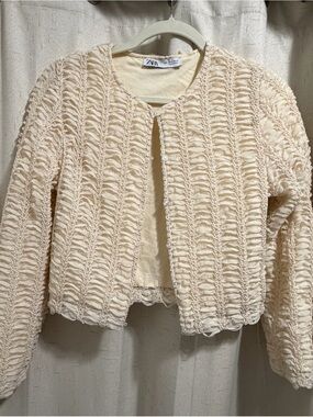 Zara Cream Textured Open-Front Cropped Jacket